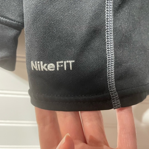 Nike Black Running Long Sleeve Medium Men’s - Picture 3 of 8